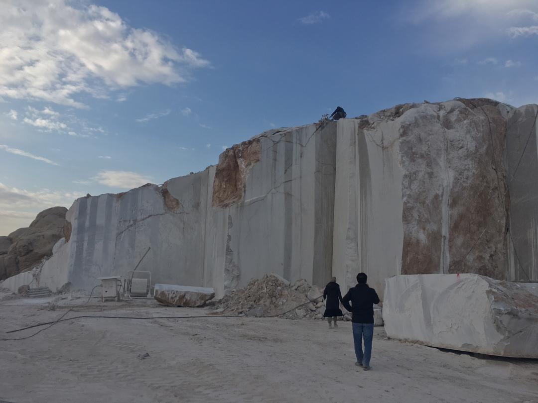 Avang Gallery Stone|Iranian Stone Company|Persian Stone Company-Block-Tile-Slab|Travertine|Marble|Granite|Onyx|Crystal|سنگ آونگ گالری|سنگبری شمس آباد